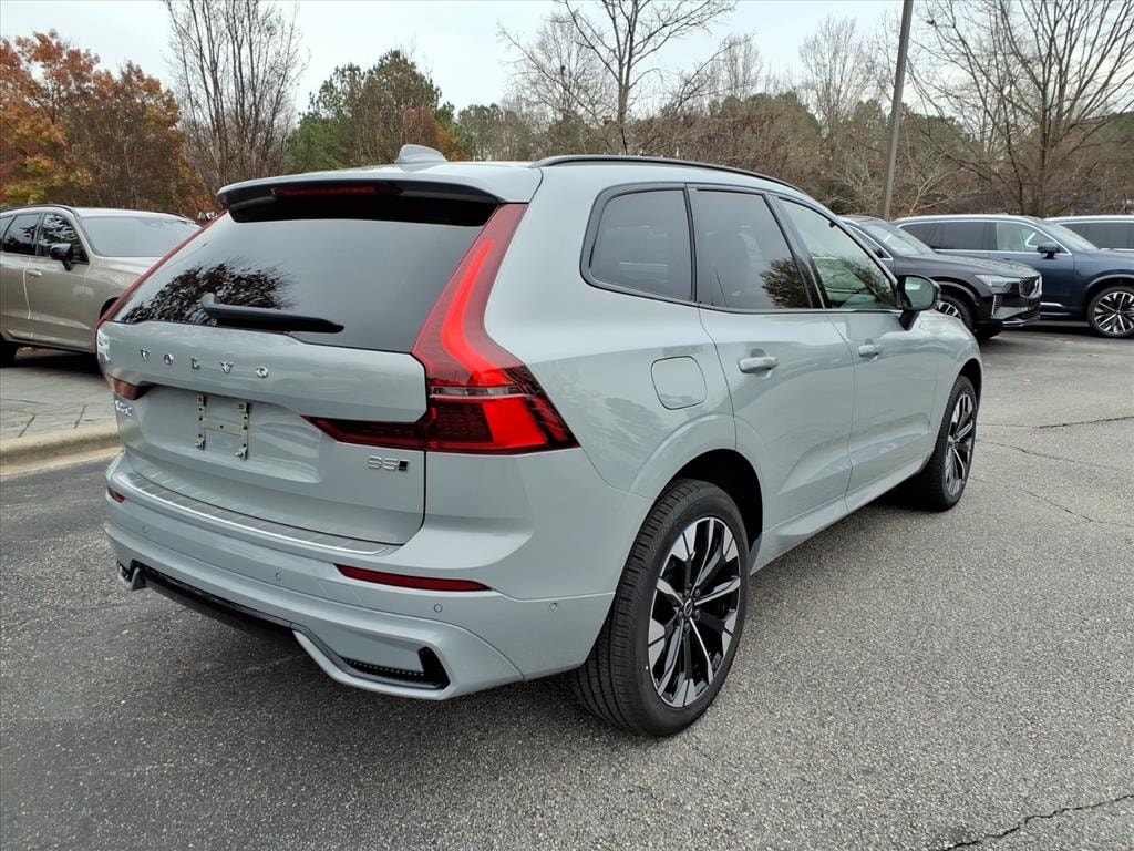 New 2026 Volvo XC60 B5 Plus SUV