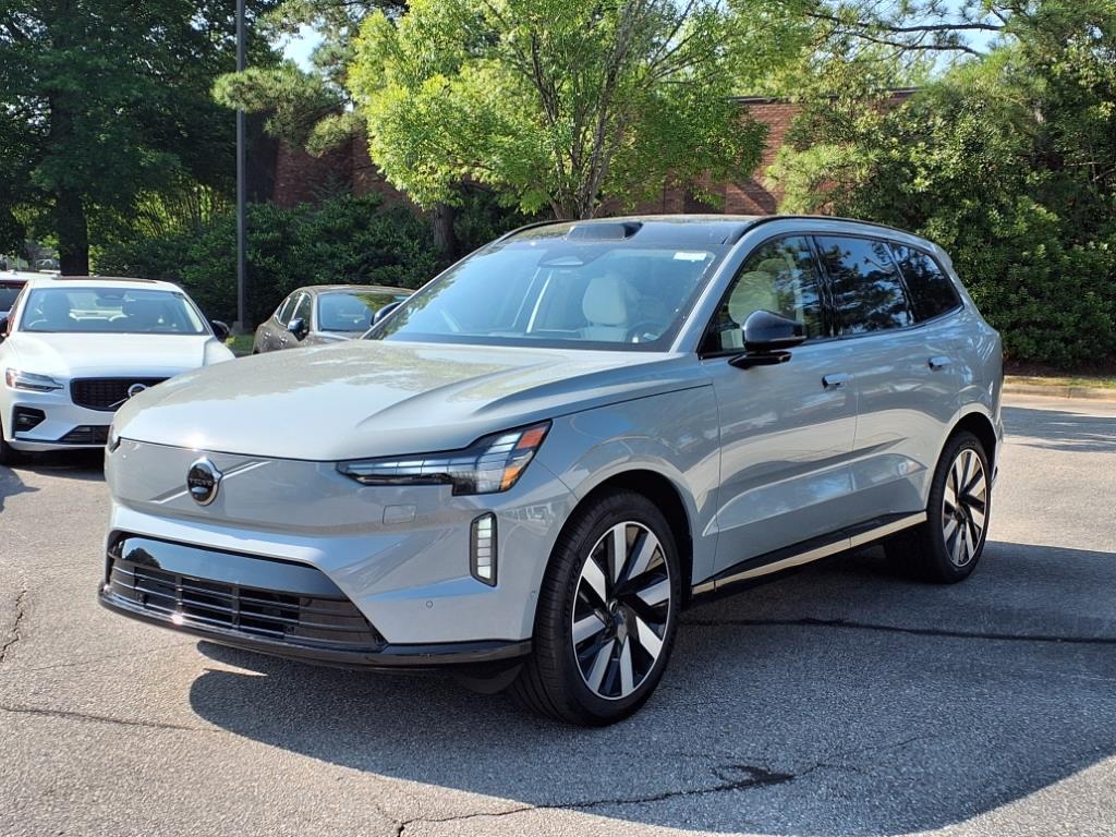 2025 Volvo EX90 Ultra - Photo 8