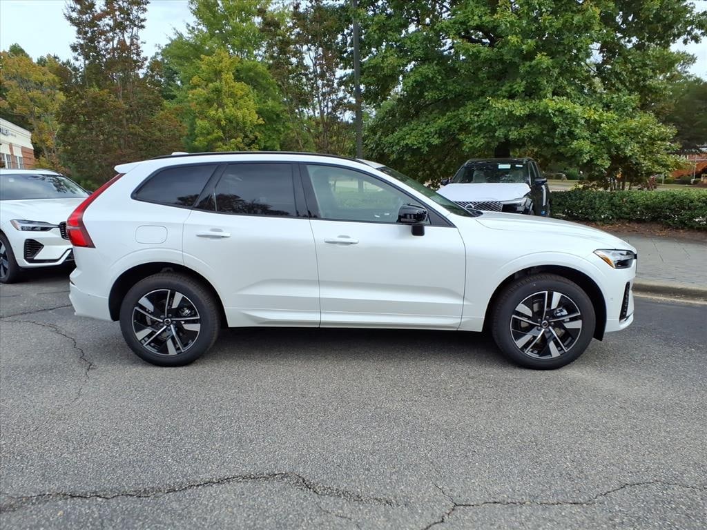 New 2026 Volvo XC60 B5 Plus SUV