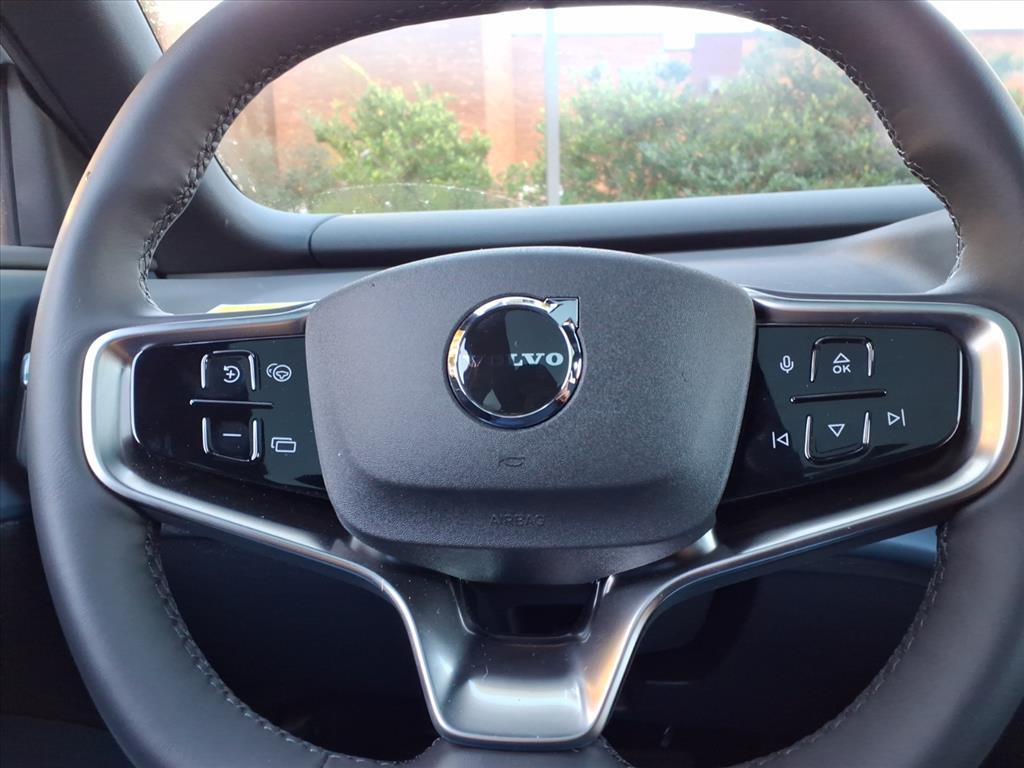 2025 Volvo EX30 Plus - Photo 22