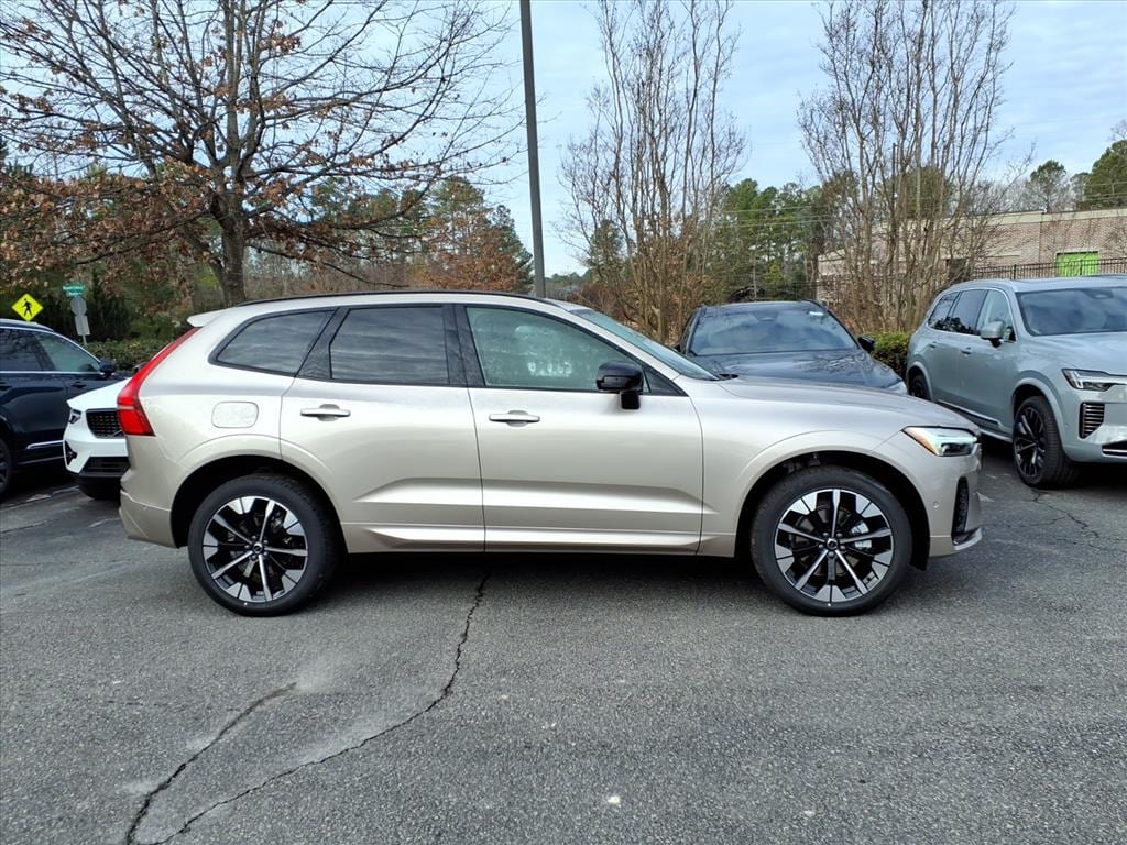 New 2026 Volvo XC60 B5 Plus SUV