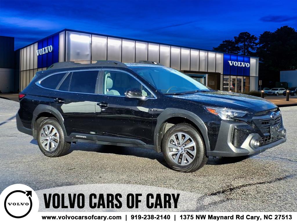 2025 Subaru Outback Premium's photo