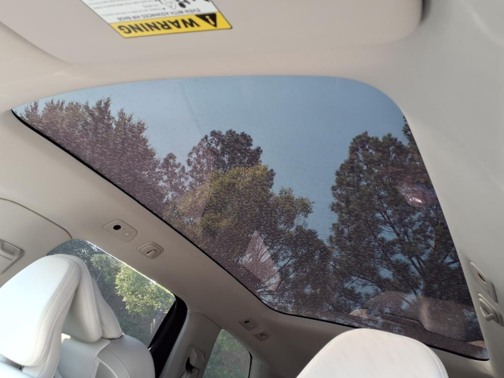 2025 Volvo EX90 Ultra - Photo 14