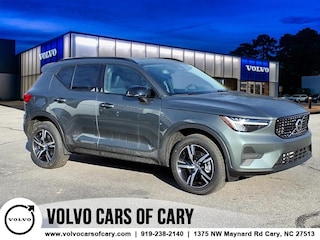 2026 Volvo XC40 B4 Core FWD SUV