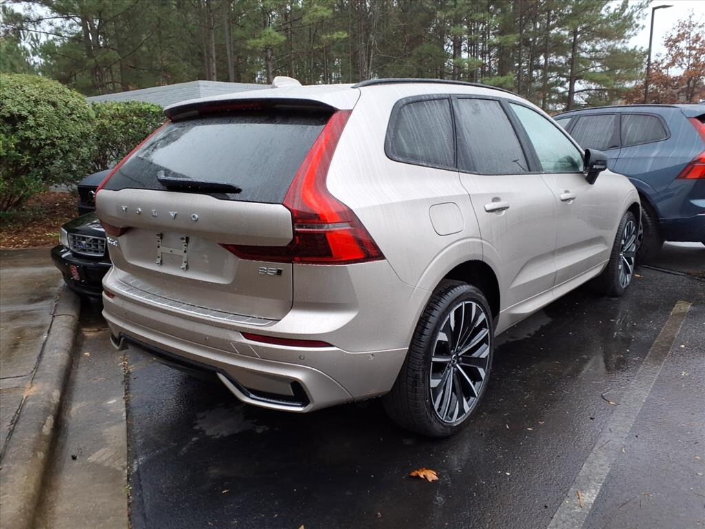 New 2026 Volvo XC60 B5 Ultra SUV