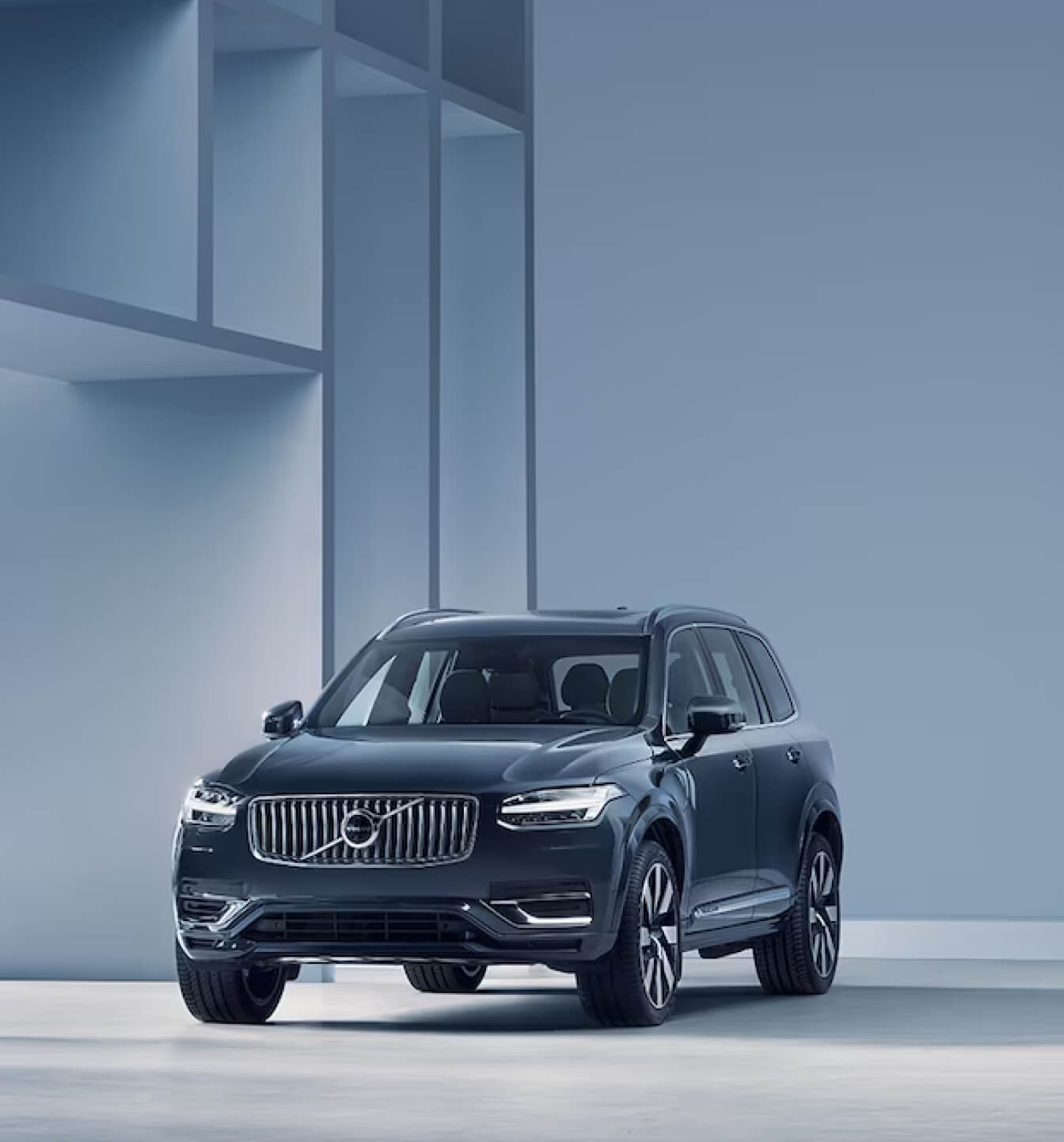 Volvo XC90 vs. INFINITI QX60 Safety Features