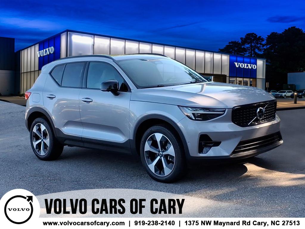 2026 Volvo XC40 Plus's photo