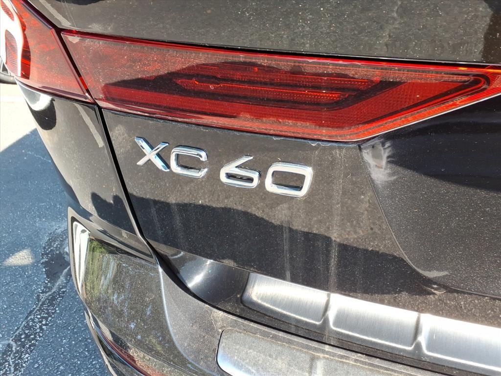 2026 Volvo XC60 Plus - Photo 6