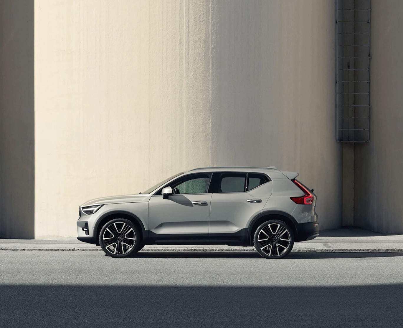 2024 Volvo XC40 Vs. 2023 Volvo XC40 What's New and Different?