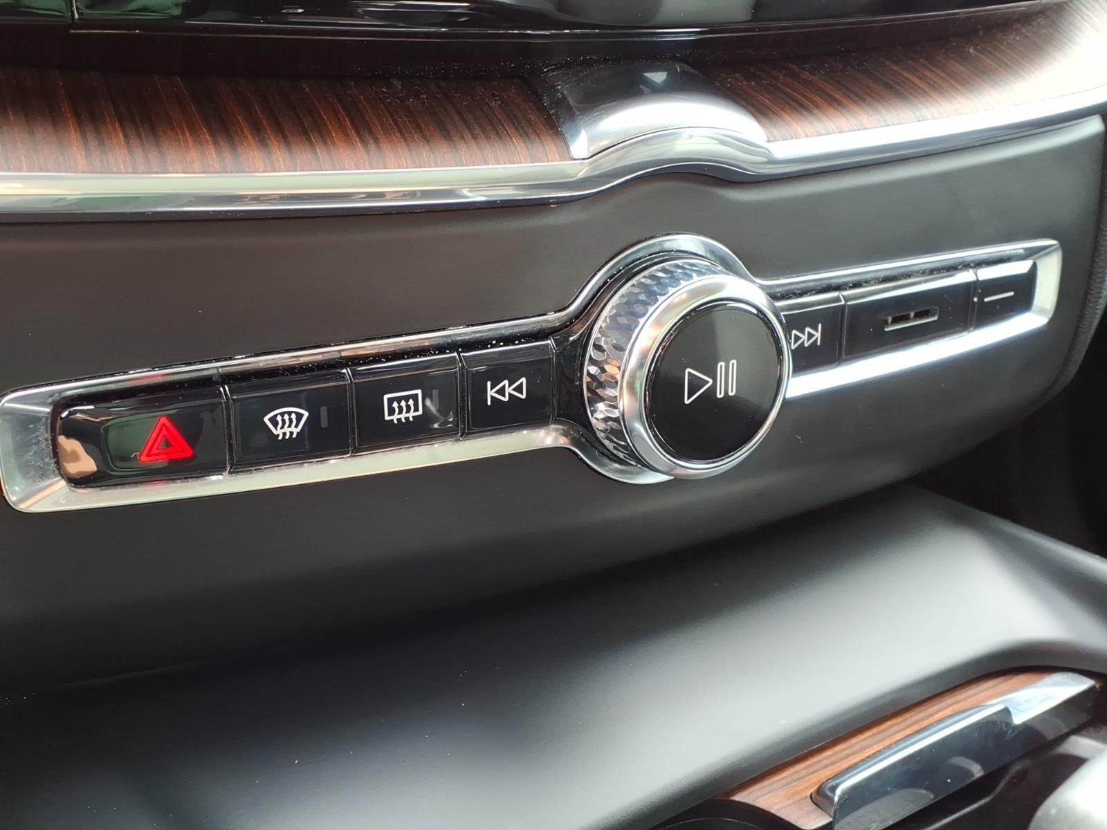 2023 Volvo XC60 Plus - Photo 19