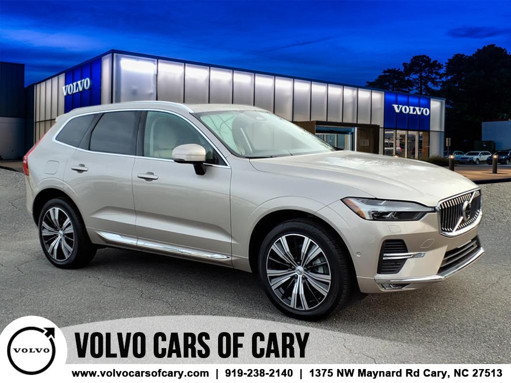 2023 Volvo XC60 Plus's photo