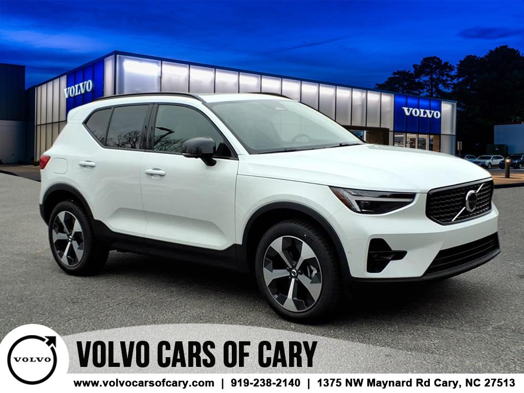 2026 Volvo XC40