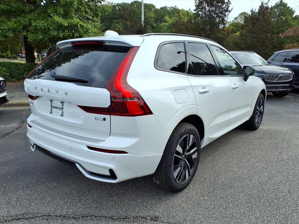 New 2026 Volvo XC60 B5 Plus SUV