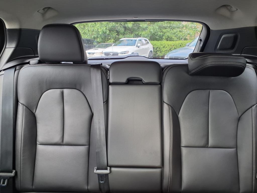 2026 Volvo XC40 Plus - Photo 18