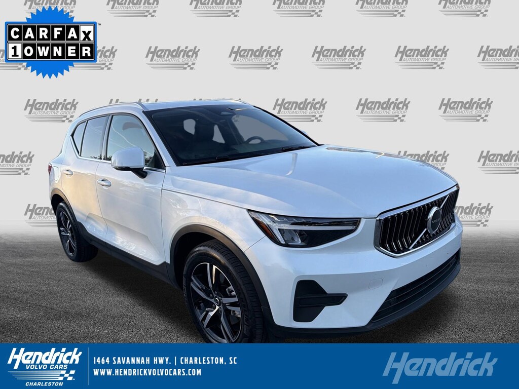 Certified 2025 Volvo XC40 Core Bright Theme SUV