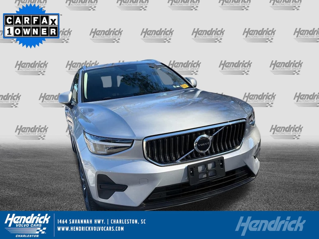 Certified 2025 Volvo XC40 Core Bright Theme SUV