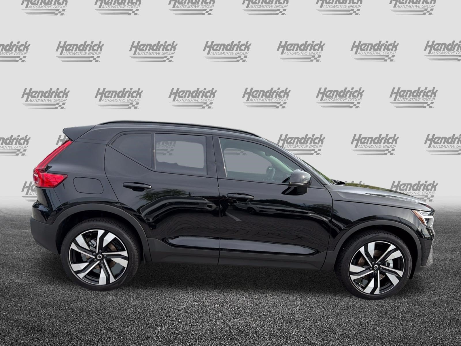 New 2026 Volvo XC40 For Sale in Charleston - VIN: YV4L12UC6T2814878