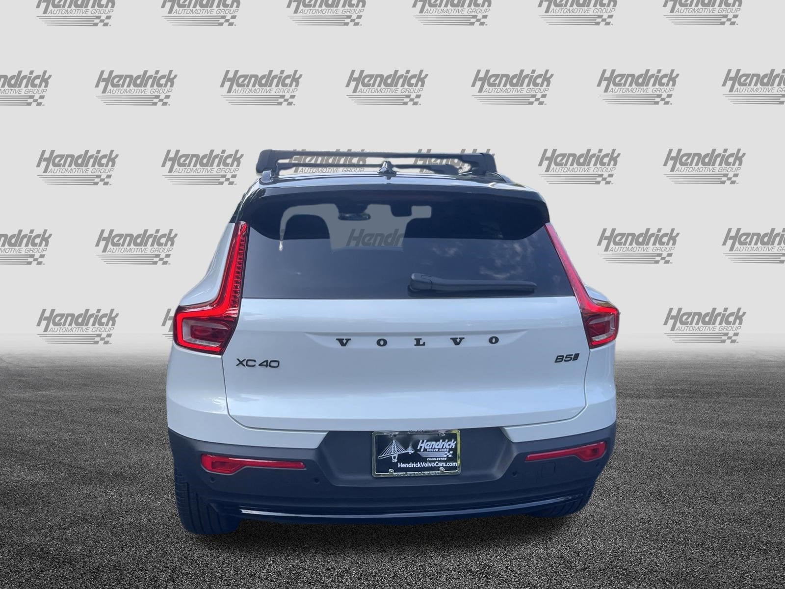 2026 Volvo XC40 Ultra Black Edition photo 6
