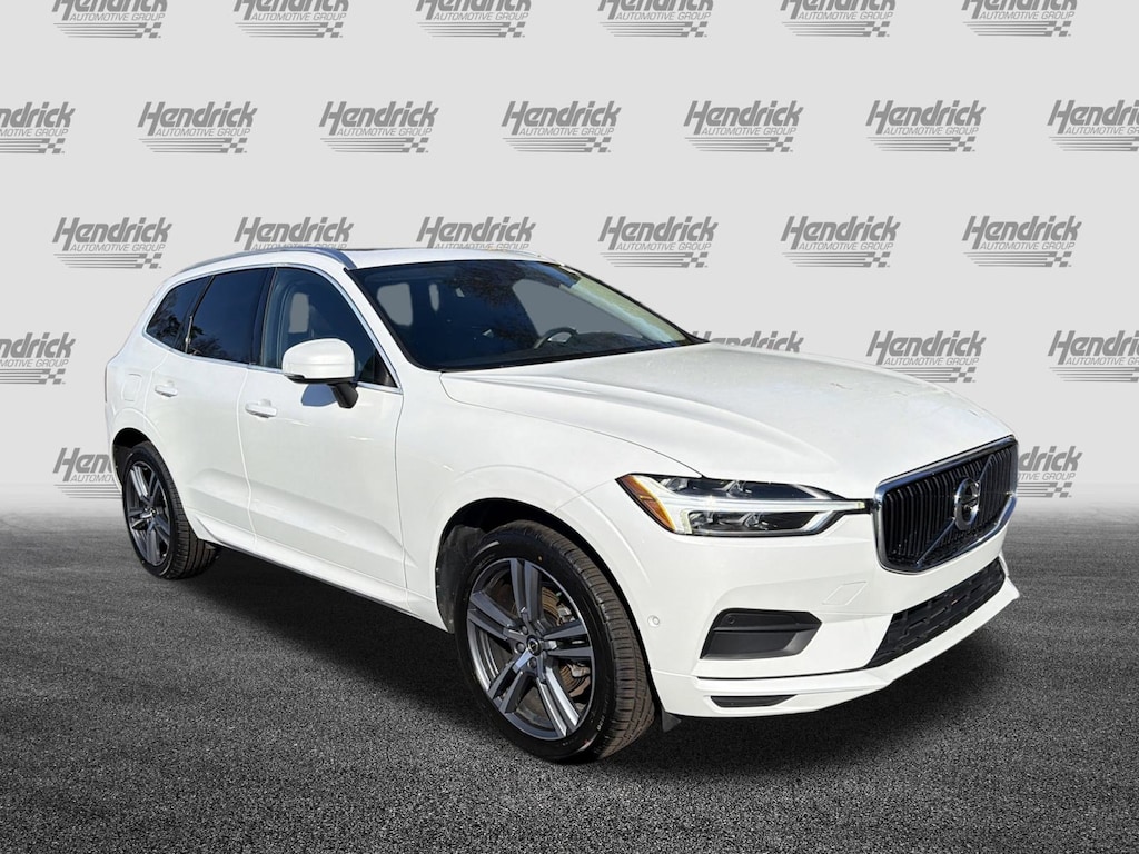 Used 2018 Volvo XC60 Momentum SUV