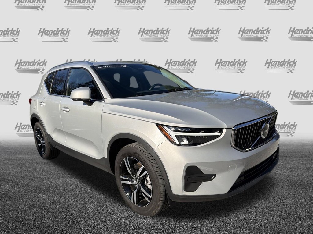 Certified 2025 Volvo XC40 Core Bright Theme SUV