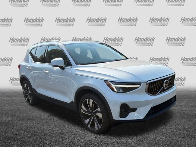 2023 Volvo XC40 Plus Bright Theme SUV