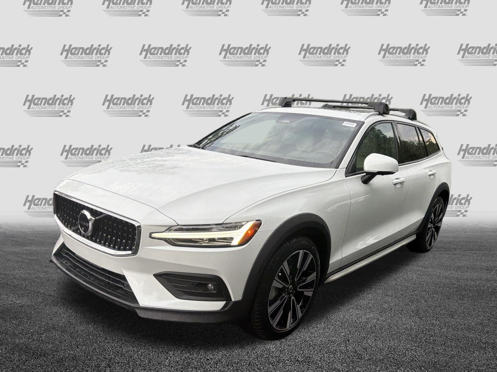 Volvo V60 Cross Country B5 Ultra