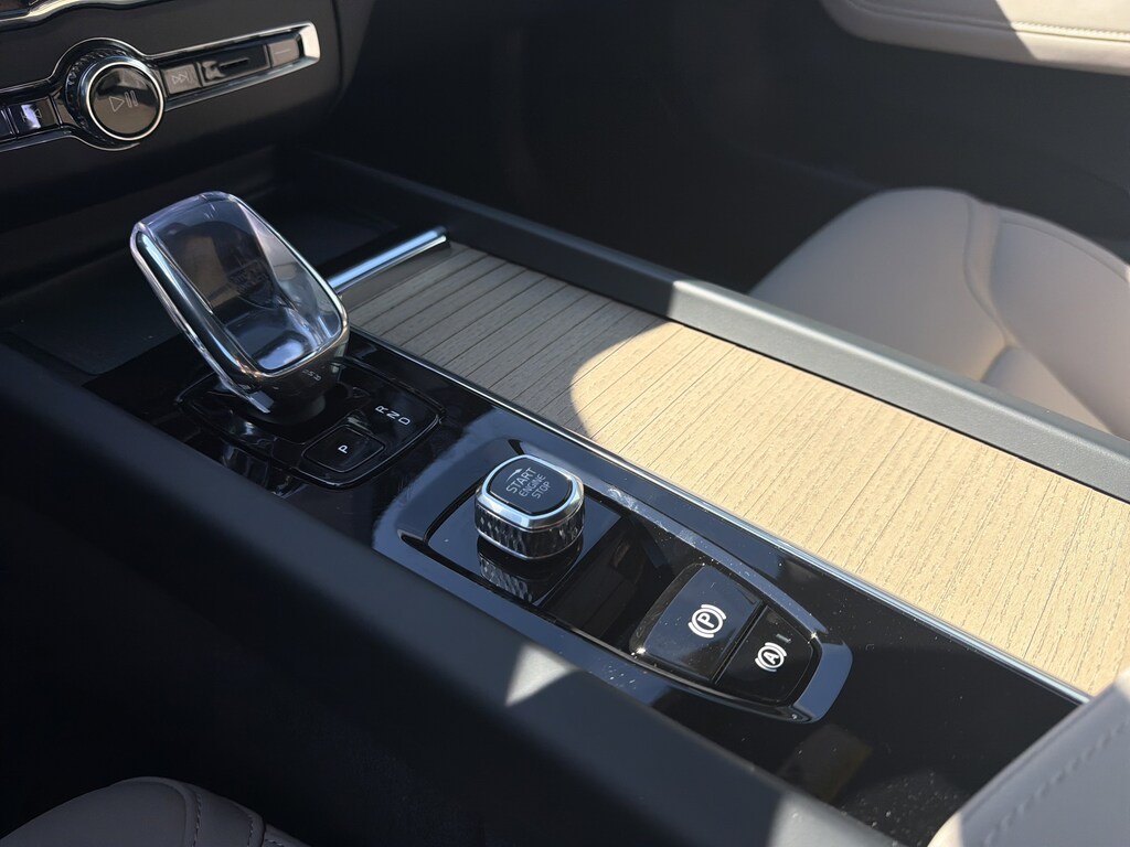 New 2026 Volvo XC60 B5 Plus SUV