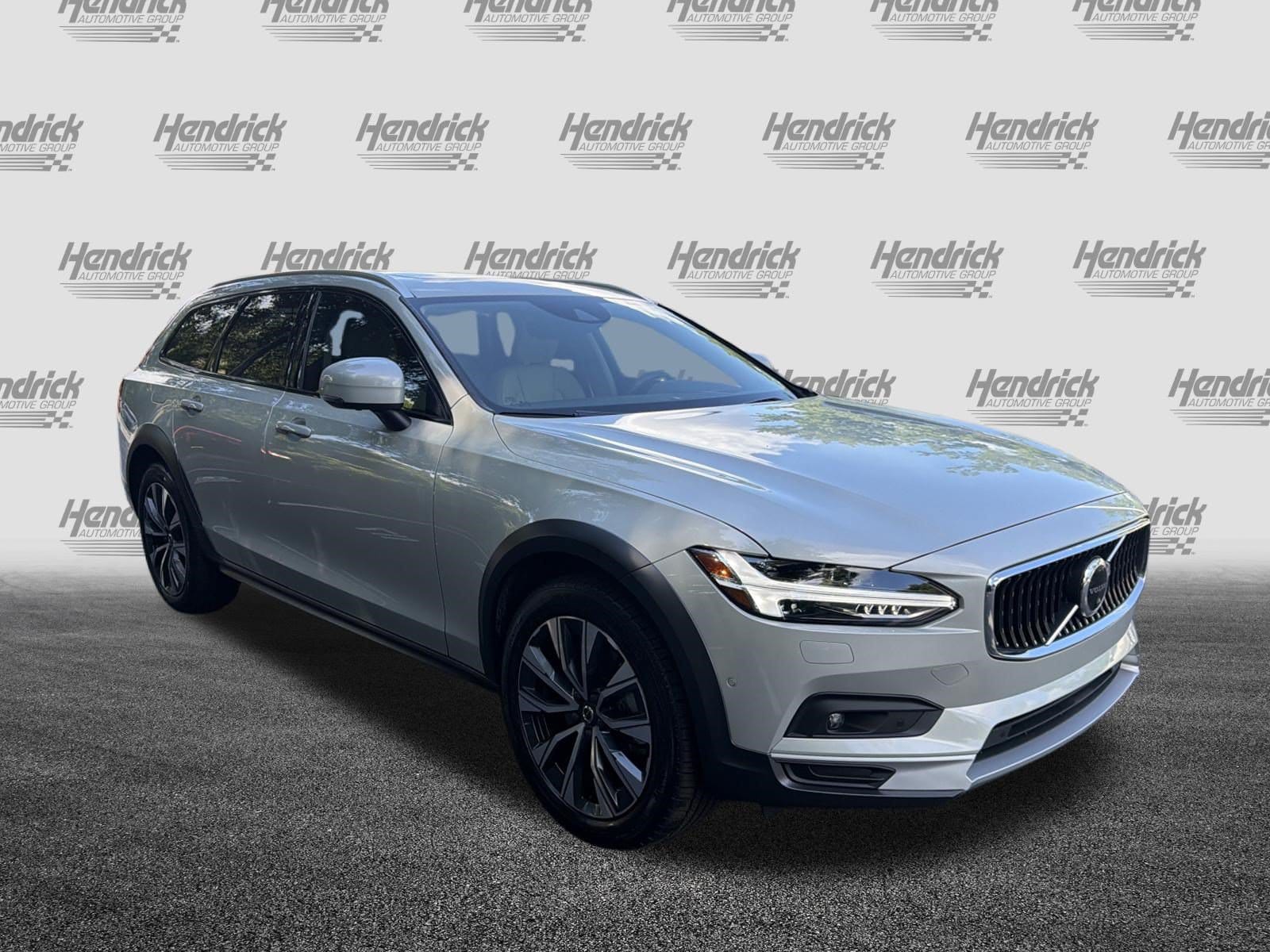 Volvo V90 Cross Country