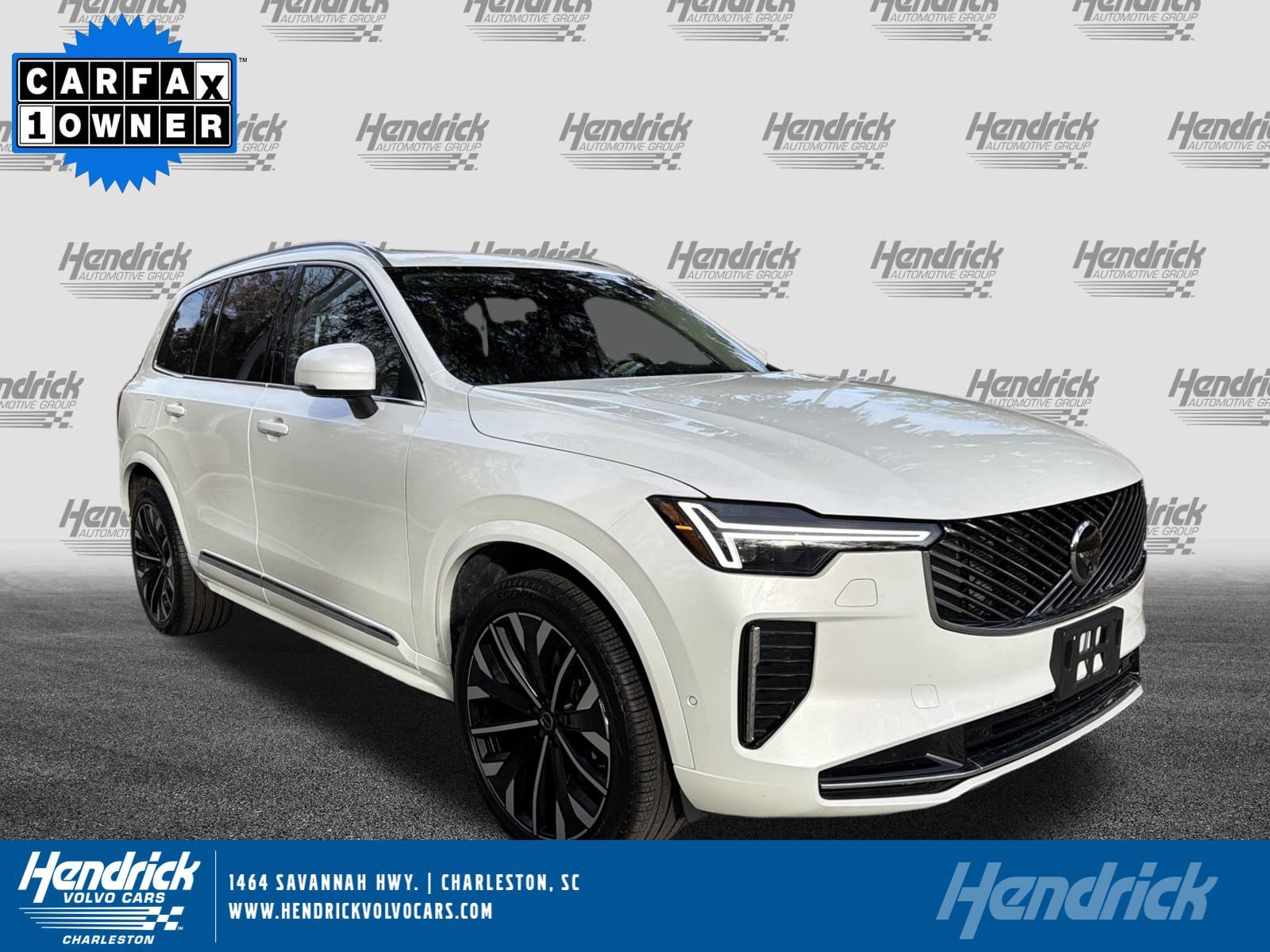 2025 Volvo XC90 Plus's photo