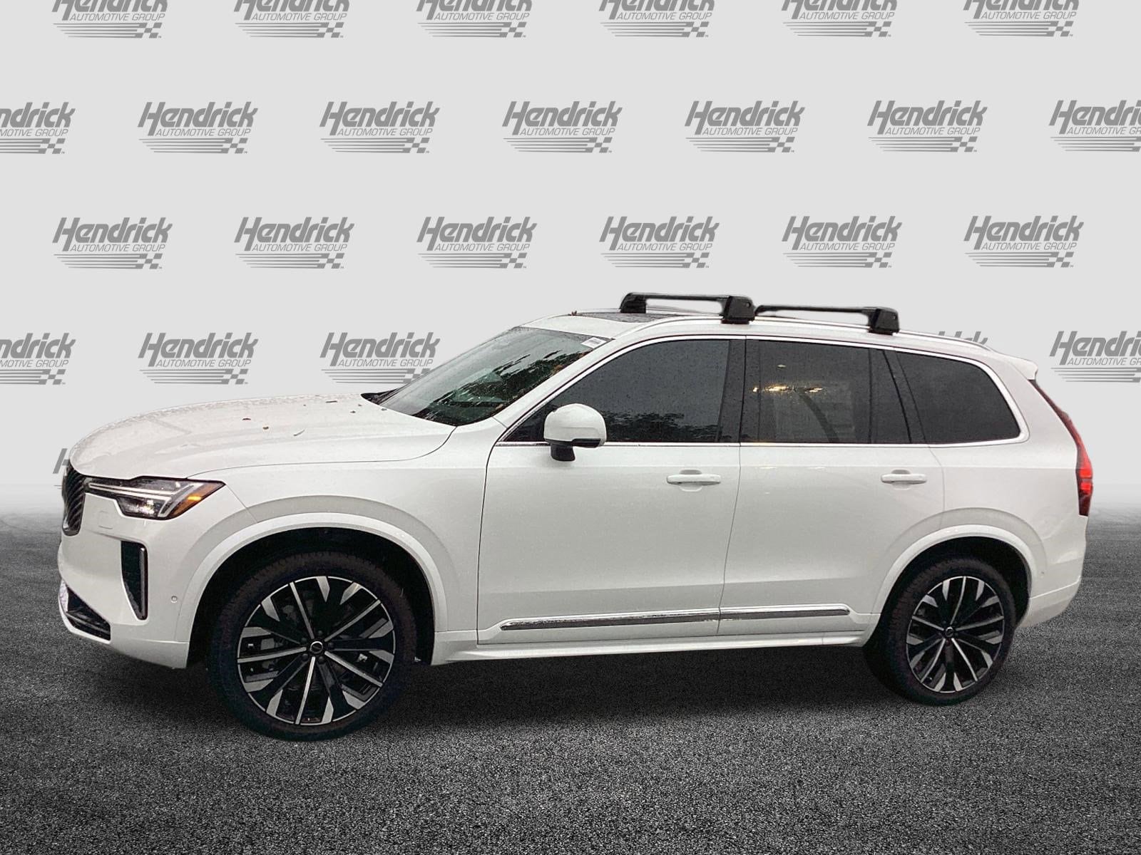 2026 Volvo XC90 Plus photo 4