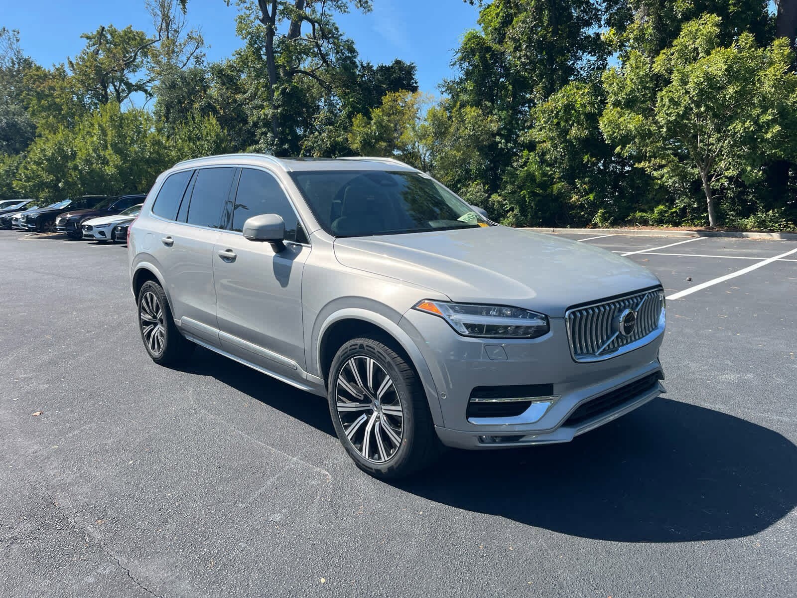 2023 Volvo XC90 Plus photo 2