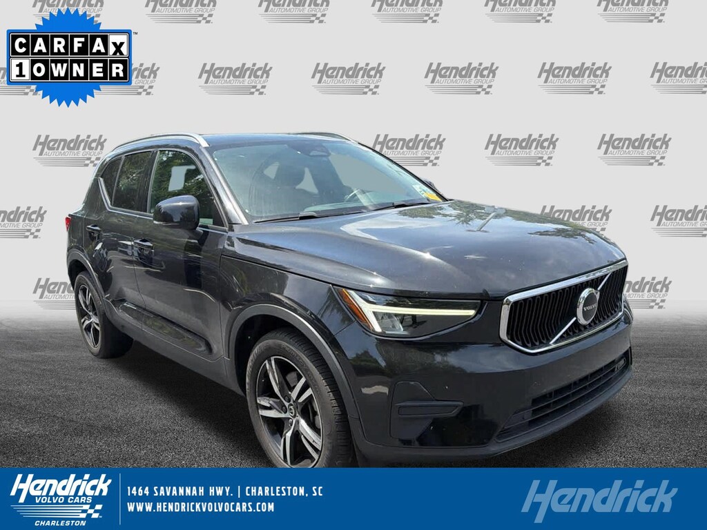 Used 2023 Volvo XC40 Core SUV