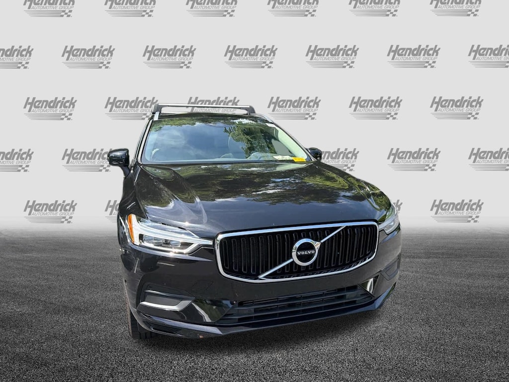 Used 2019 Volvo XC60 Momentum SUV