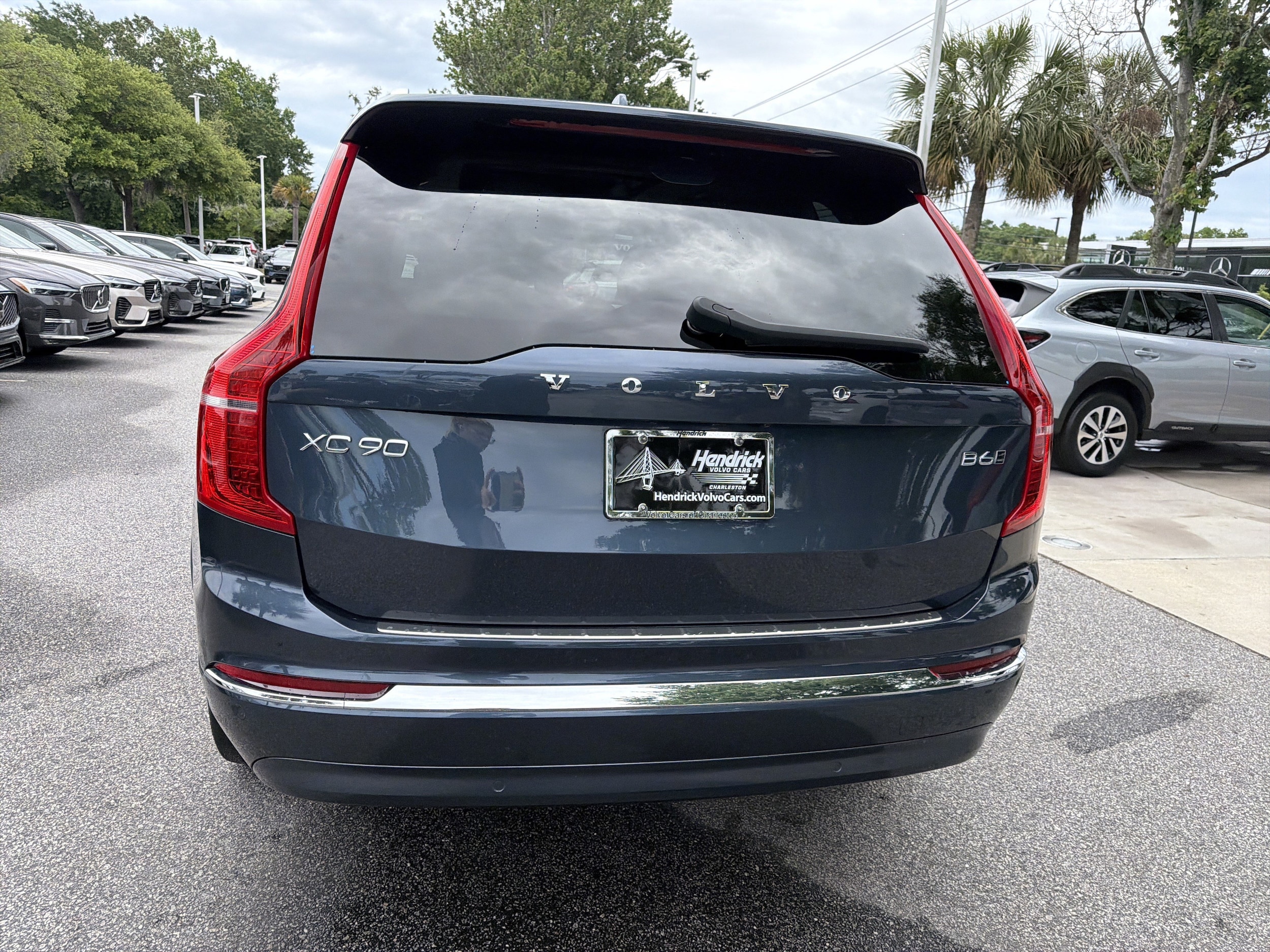 2024 Volvo XC90 Ultimate Bright Theme photo 3
