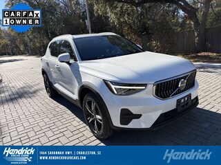 2025 Volvo XC40
