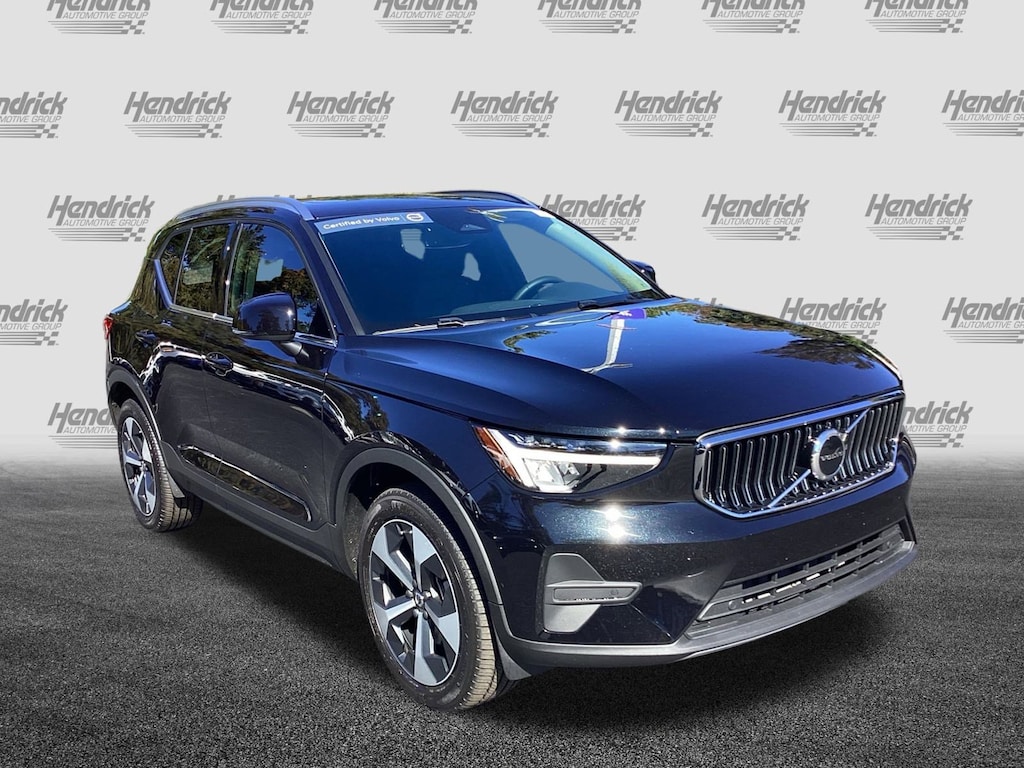 Certified 2025 Volvo XC40 Core Bright Theme SUV