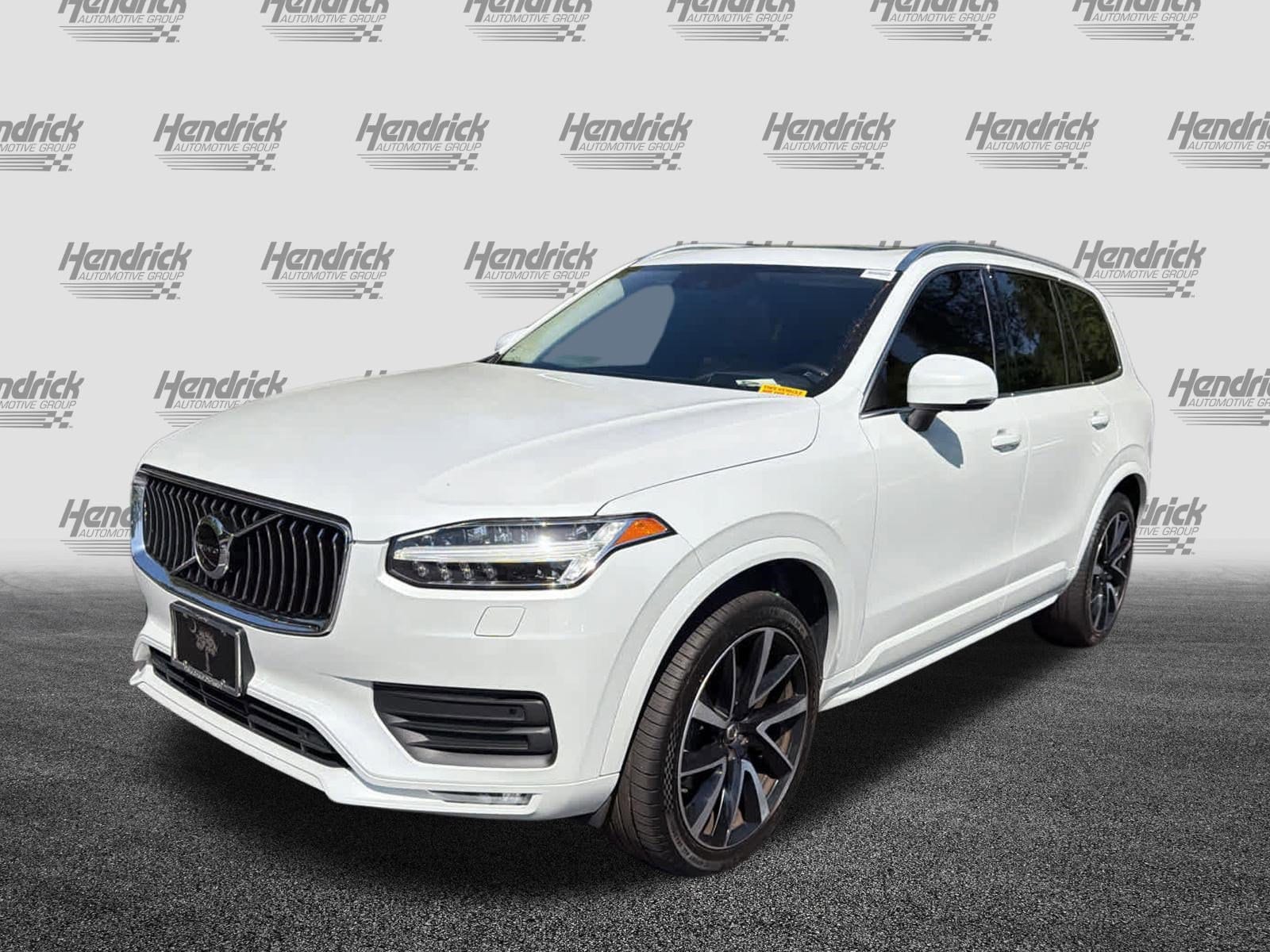 2020 Volvo XC90 Momentum photo 5