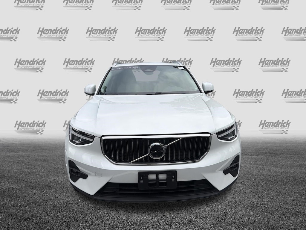 Used 2023 Volvo XC40 Plus Bright Theme SUV