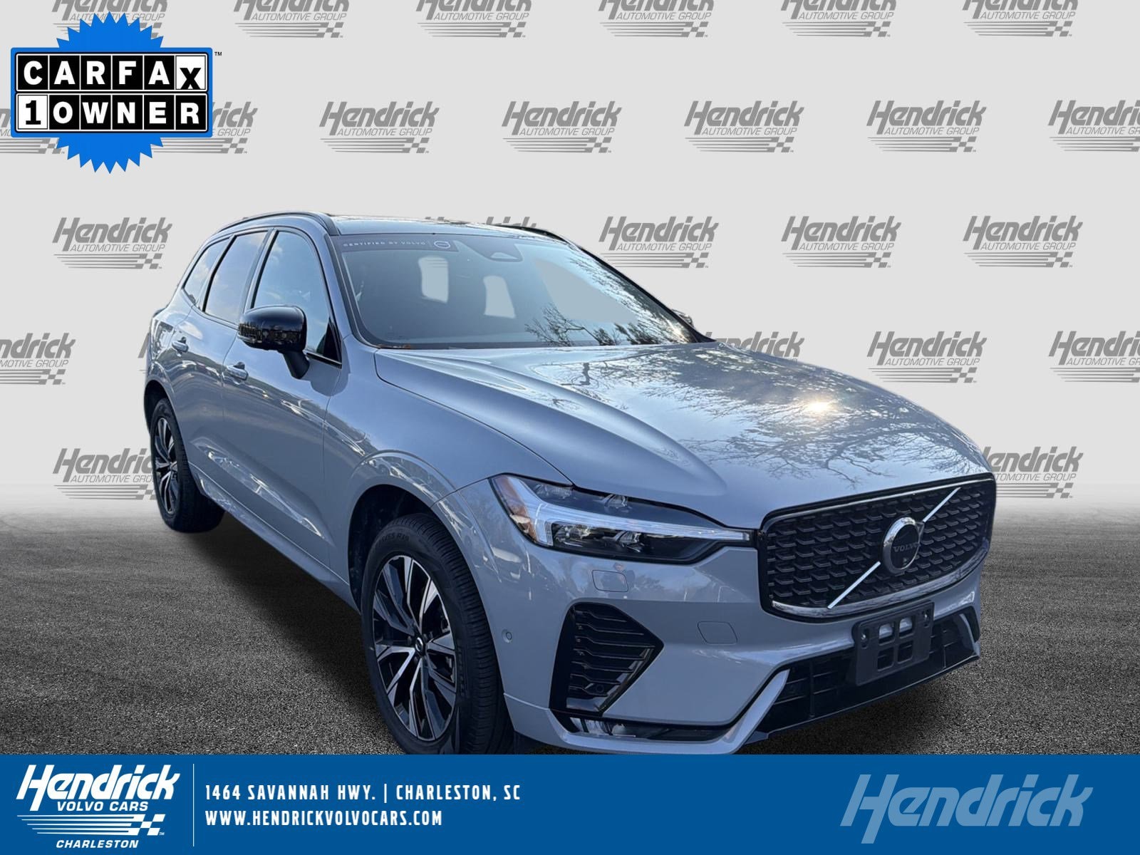 2025 Volvo XC60 Plus's photo