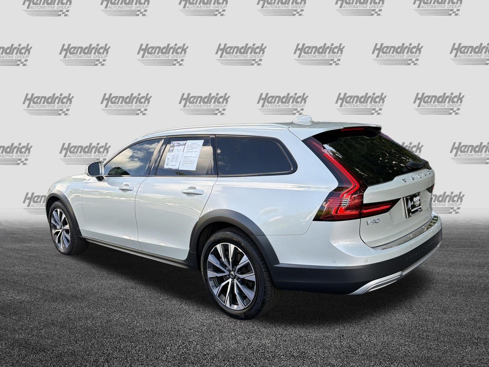 Volvo V90 Cross Country