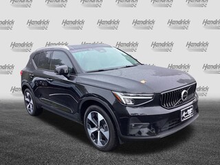 2024 Volvo XC40 Plus Bright Theme SUV