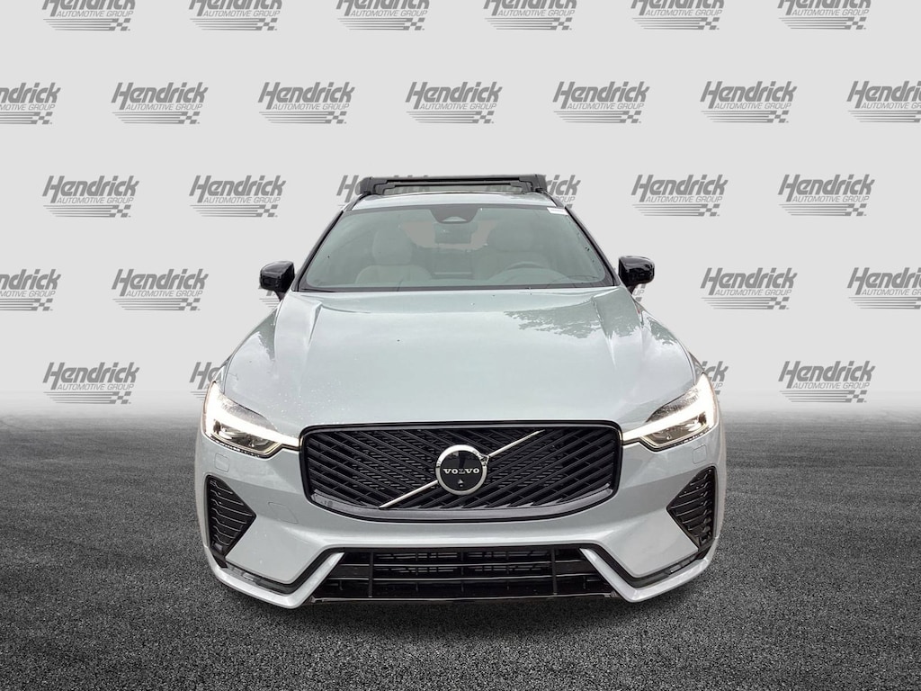 New 2026 Volvo XC60 B5 Plus SUV
