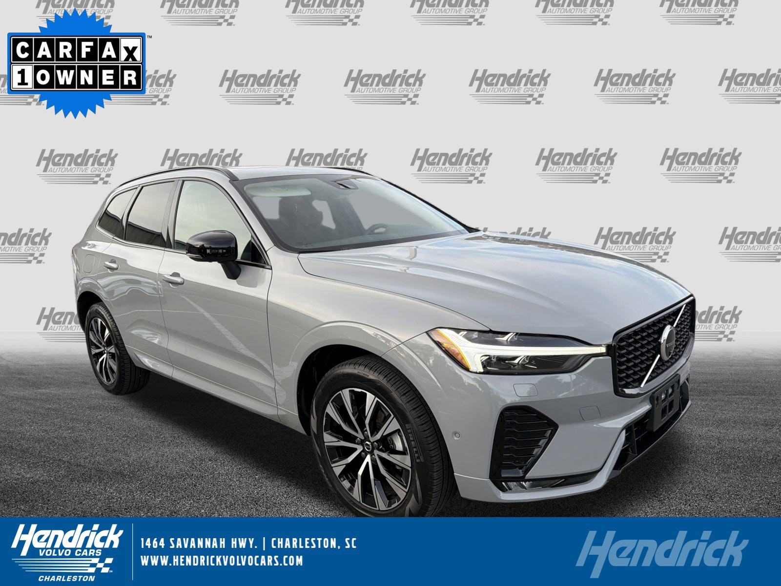 2025 Volvo XC60 Plus's photo