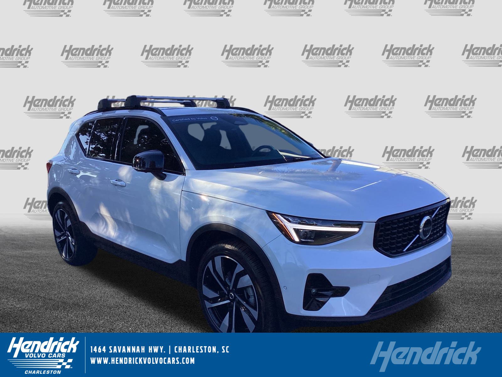2025 Volvo XC40 Plus