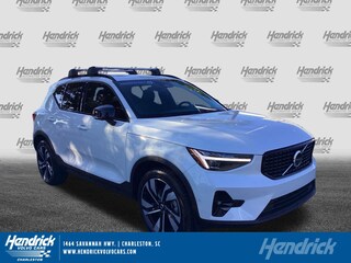2025 Volvo XC40