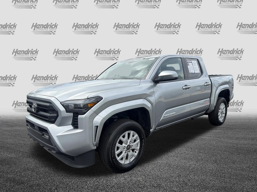 Used 2025 Toyota Tacoma 4WD SR5 Pickup