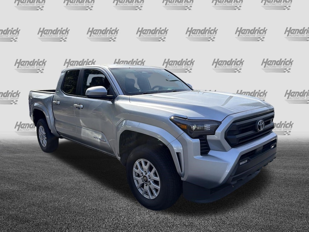Used 2025 Toyota Tacoma 4WD SR5 Pickup