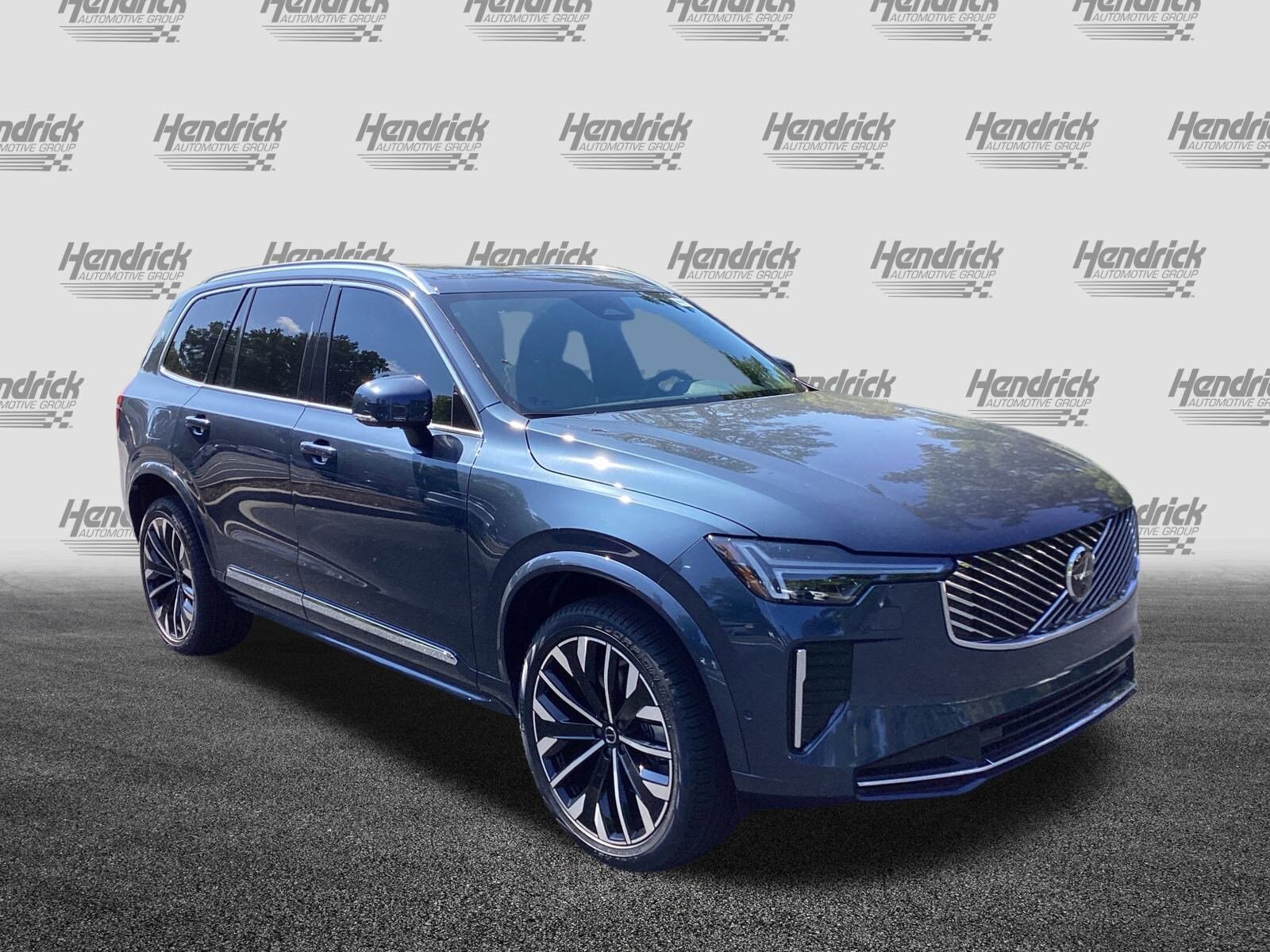 2026 Volvo XC90 B5 Plus photo 2