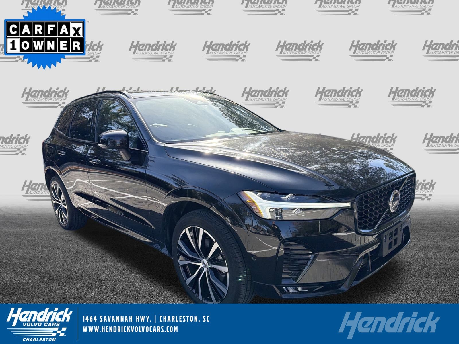 2025 Volvo XC60 Plus's photo