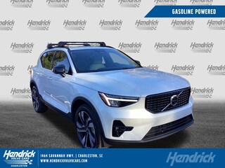 2026 Volvo XC40 B4 Plus FWD SUV